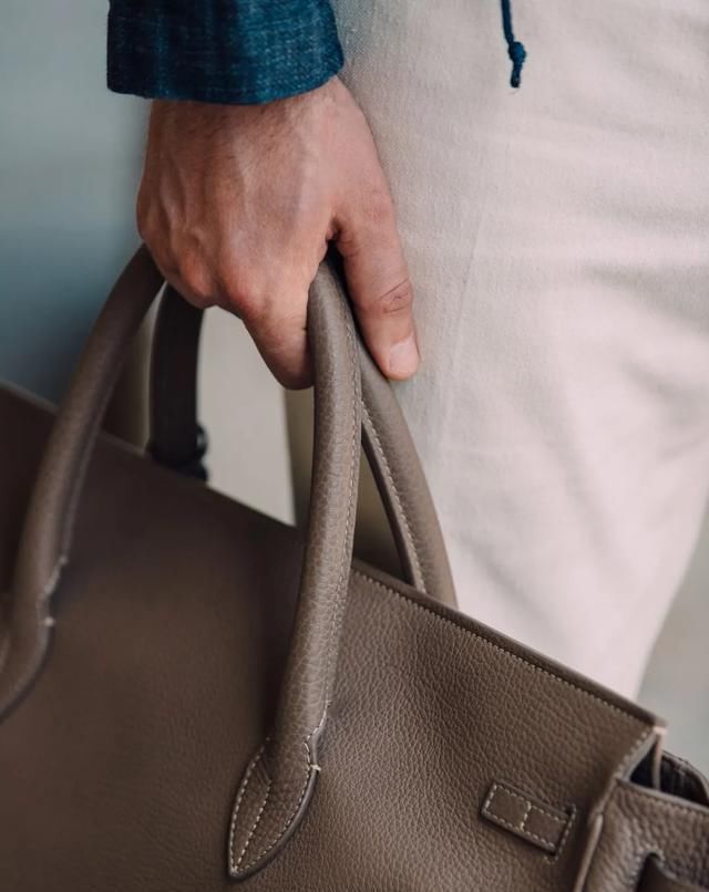 包袋品牌那么多,为什么只有它能征服所有挑剔有品绅男