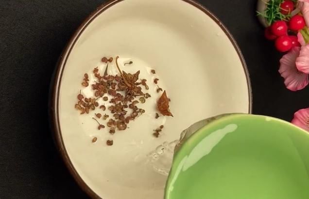 母鸡蛋|自制香肠，选料精良、干净，吃起来放心，今天分享一道蒜香红肠