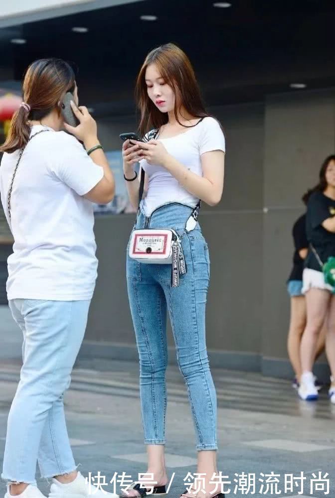 呈现|时尚街拍:“小腰精”完美的视觉冲击,呈现完美腿线!