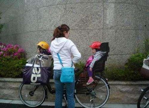 刘女士|宝妈无意间发现女儿的“记仇本”,简单一句话,就忍不住落下眼泪