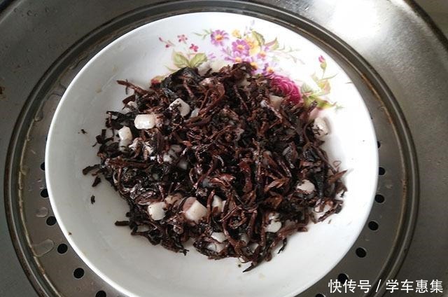 自从学会做这饼,我家一周吃3回,又香又脆,放凉了也不硬!