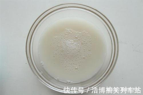 小苏打|蒸馒头可别只加酵母,多放3味料,30分钟就发满盆,软暄有嚼劲