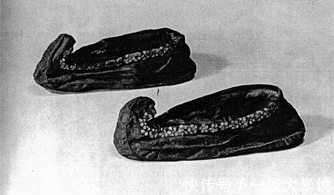 世界第一 古代鞋子和现代鞋子有啥不同?今天聊聊中国女鞋发展史