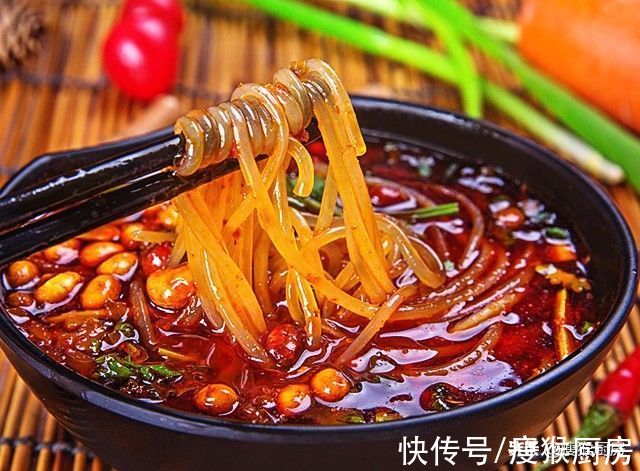 重庆人|重庆最出名的8种小吃，特色山城美味，麻辣鲜香，看得人直流口水