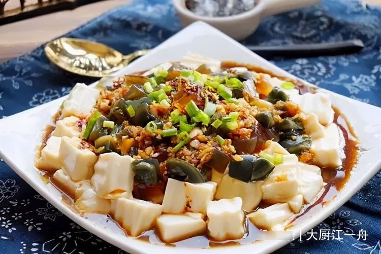 花甲|亲戚来做客，我做了6道硬菜，有荤有素合理搭配，亲戚夸我手艺好