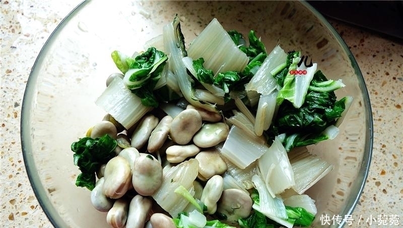 家人最爱的一道凉拌菜,麻辣鲜香,鲜嫩爽口,下饭又下酒