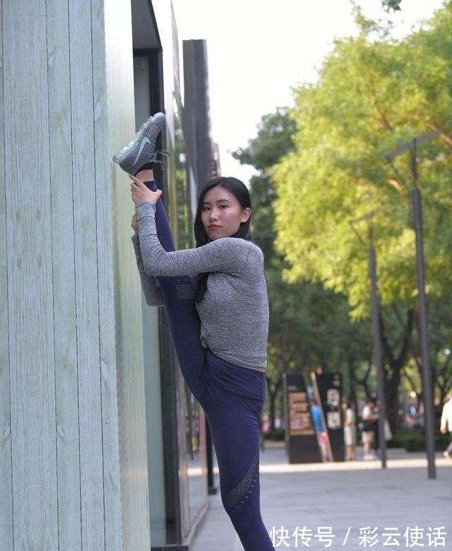 瑜伽裤 时尚帅气的瑜伽裤穿搭年轻有品位,不同的款式风格,简约干练