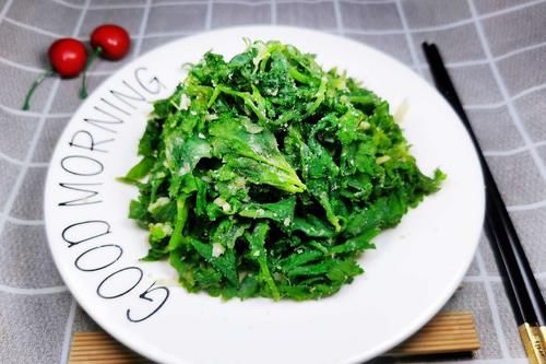 好吃|这菜常被人嫌弃，简单一蒸，满口清香，营养好吃，天天吃都不腻