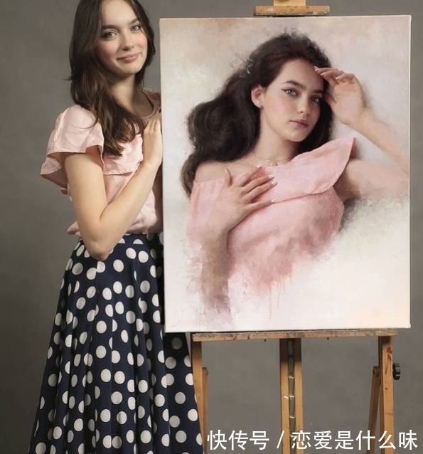 超写实&超写实可以画到多逼真?当模特站在画作旁边,你就知道了