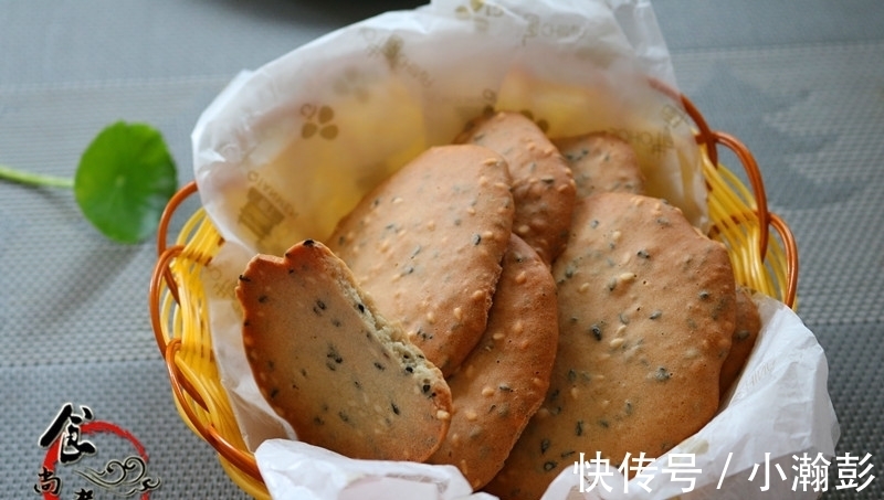 酥脆|分享一款简单又好吃的薄饼，没有添加剂，酥脆可口越嚼越香