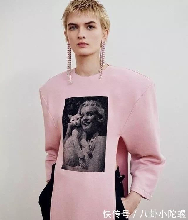 粉色|张碧晨还是太瘦了,腿细的靴筒都塞不满,单看腰围真不像生过孩子