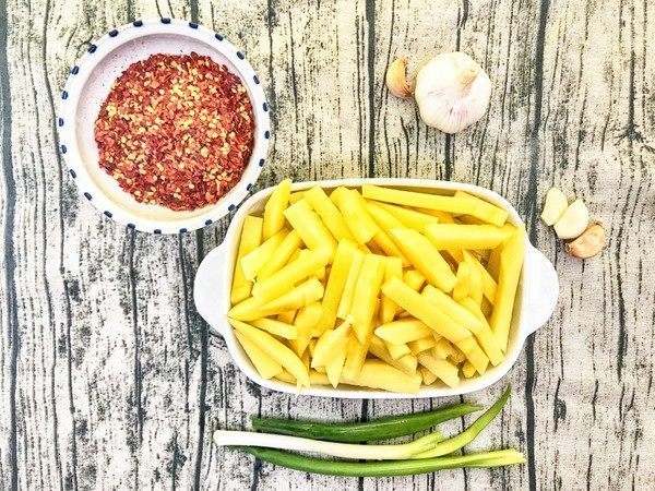 花几块钱买几个土豆,加两样调料,好吃到放不下筷子,越吃越想吃