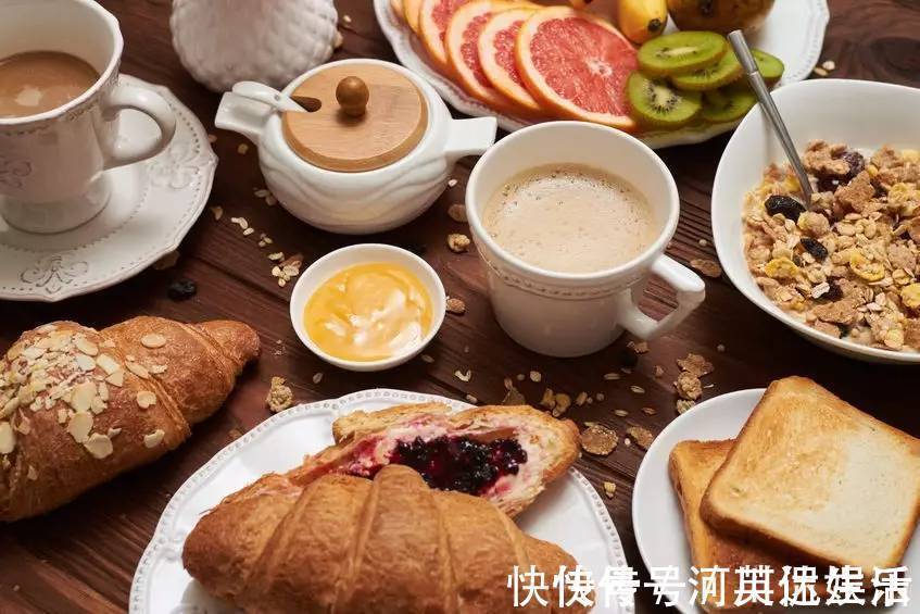 控制血糖|糖尿病人不能喝牛奶和酸奶提醒这3种食物才要忌口,多做了解