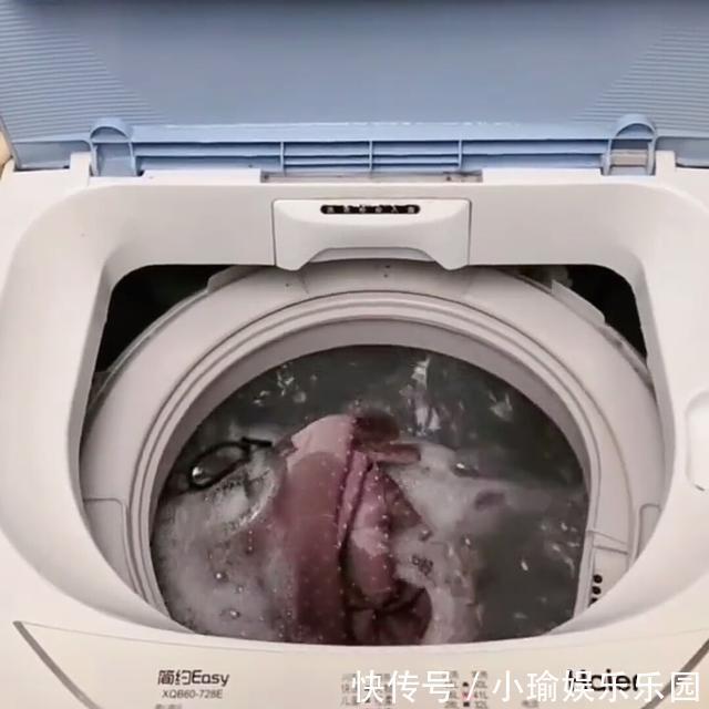 小技巧|快过年了,教大家一个清洗窗帘的懒人小妙招,家人见了都夸好