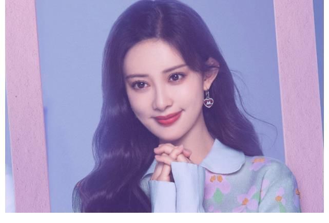 周扬青|《女儿们的恋爱4》开播,3对情侣海报官宣,C位嘉宾有讲究