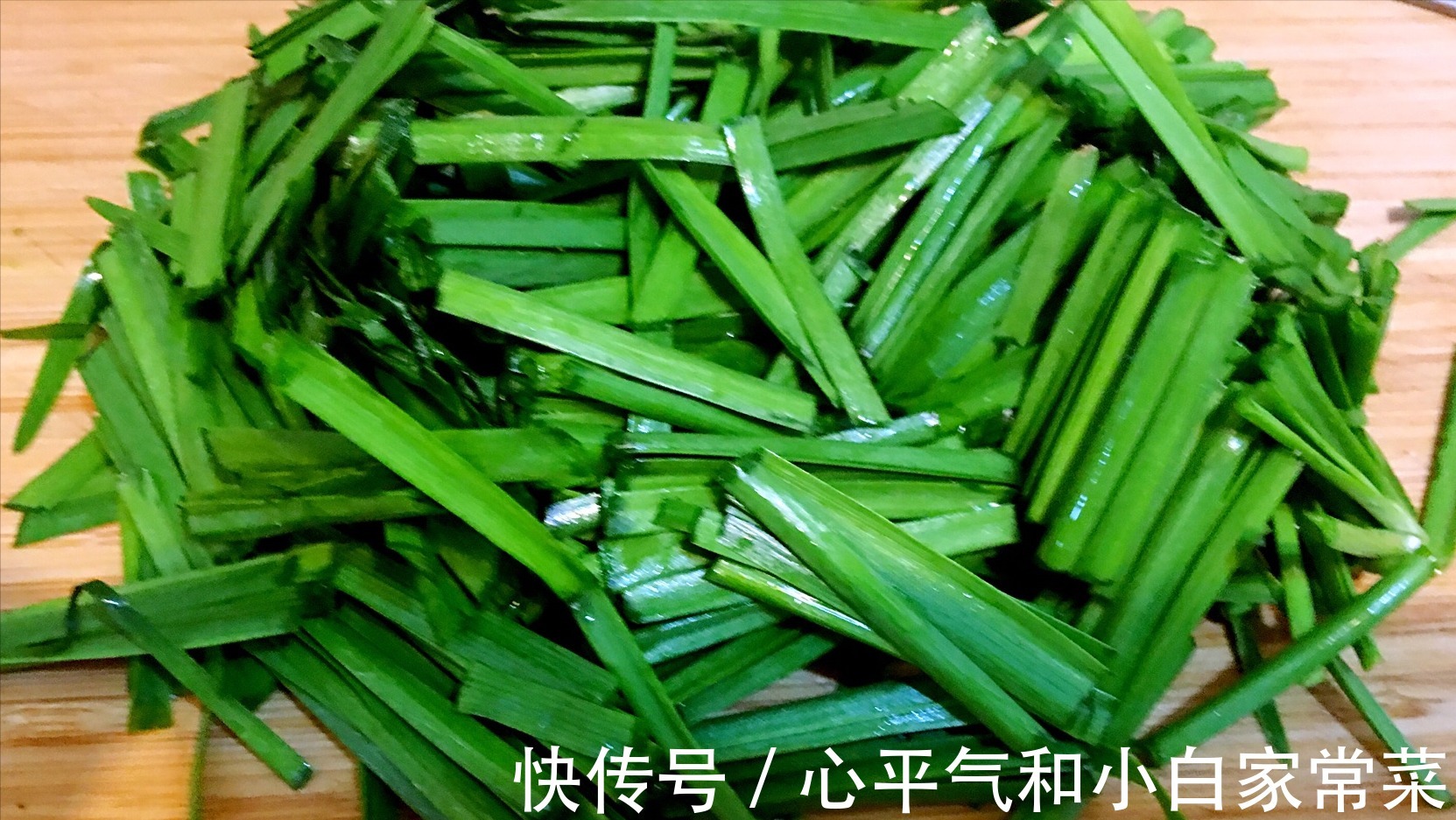 豆腐这样做，脆嫩鲜滑，清甜可口