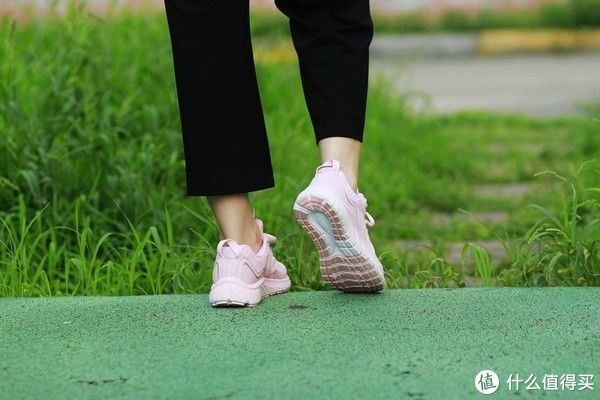 咕咚|我的跑步装备 咕咚10K悦弹跑鞋