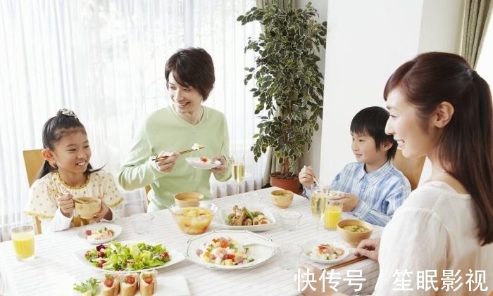 鸡蛋|吃一口等于8个鸡蛋,儿科医生直言:孩子敞开吃,健脾又长个