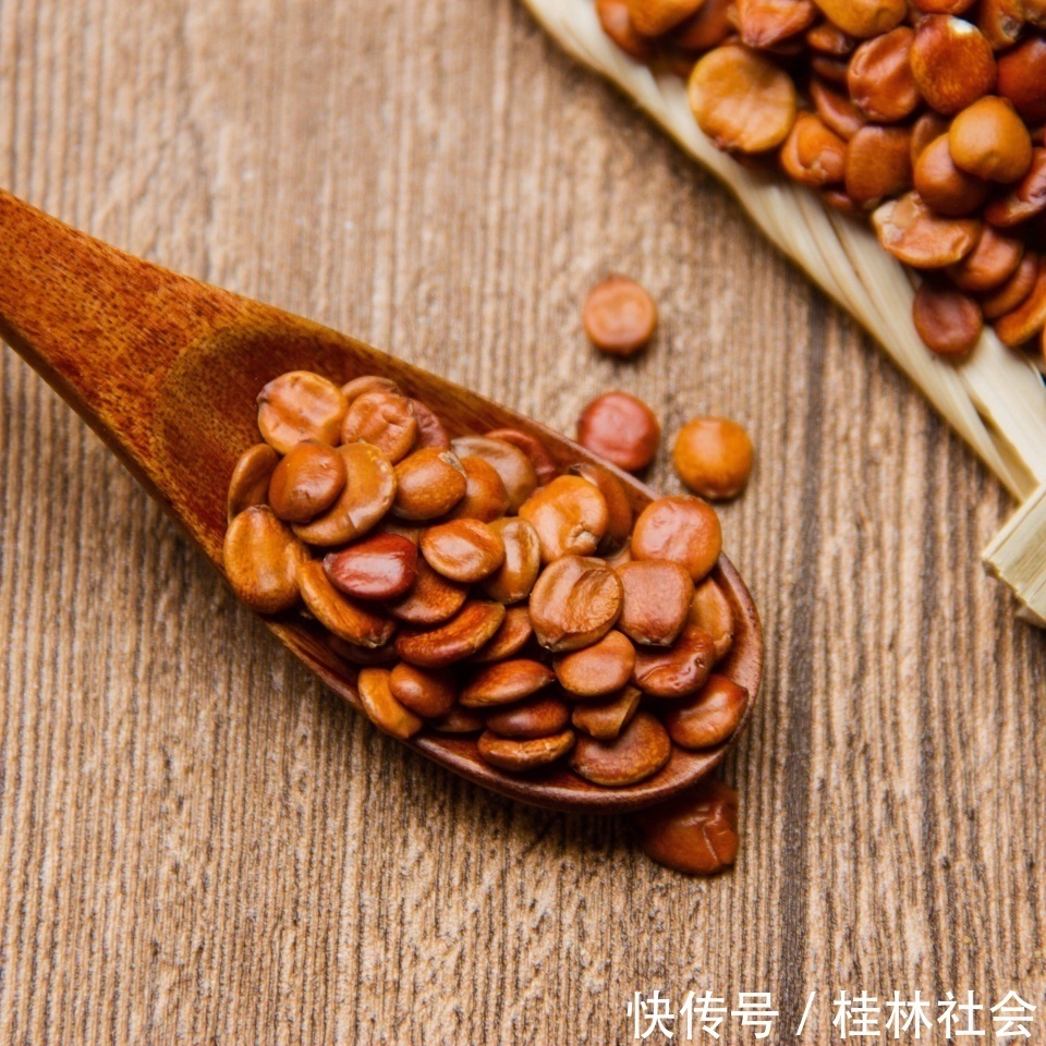 安神|治失眠，只需记住一味中药，养血、安神、清内热，简单有效！