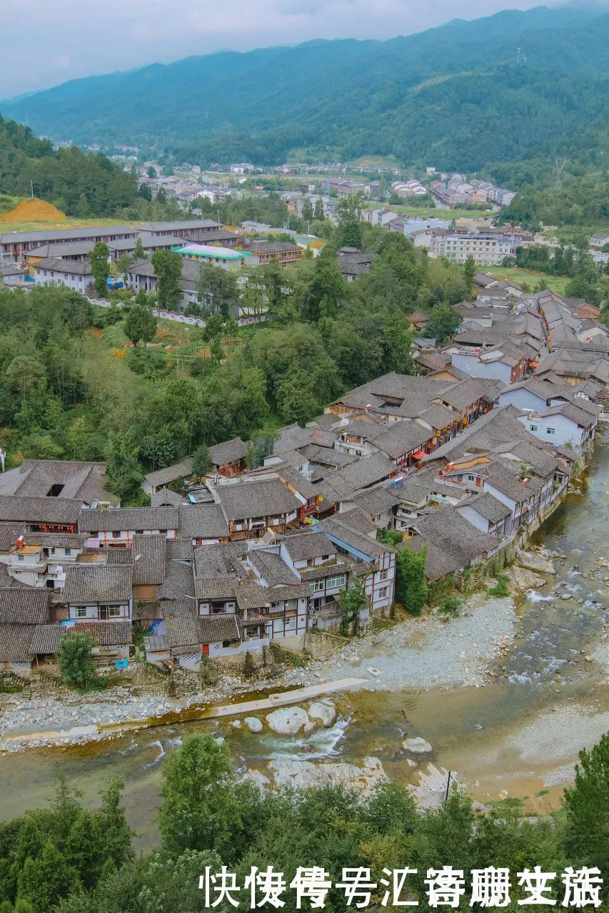 满山|秦岭深处满山红遍，绚丽多彩，惊艳着整个秋天