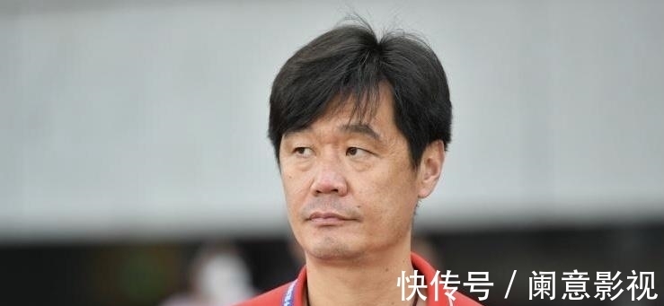 新國足|重磅！國足最新教練團隊出爐，李霄鵬帶多名小兄弟，鄭智在列！