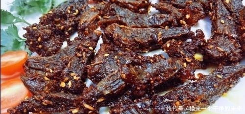 超简单的家庭版“五香牛肉干”,孩子大人都喜欢吃!