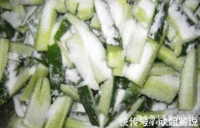 黄瓜|婆婆做出的腌黄瓜,秘密大公开,不用煮汤料,放再久都不会坏!
