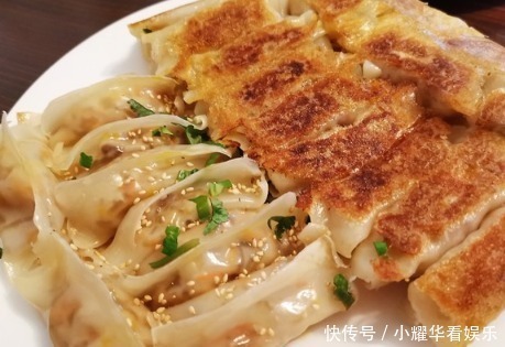 海米|早餐想吃锅贴不用买，晚上包好早上煎，10分钟就能搞定，香又脆