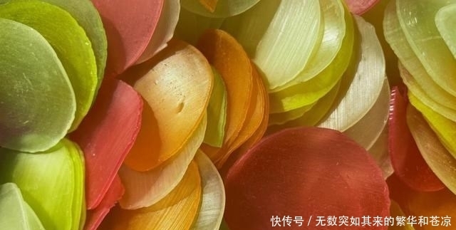  致童年时光，塑料一样的“虾片”，市场上说没就没了？虾片咋做的