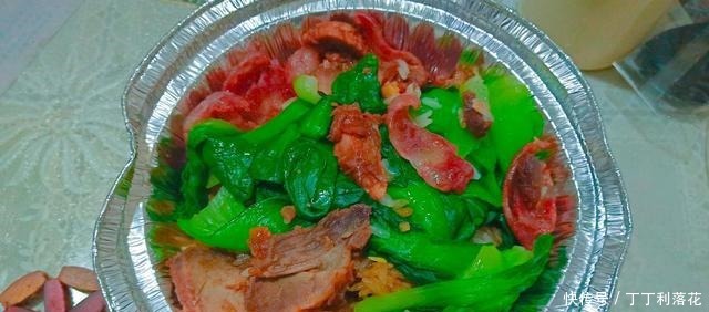  性价比比较高的一家煲仔饭，不想做饭的时候经常光顾