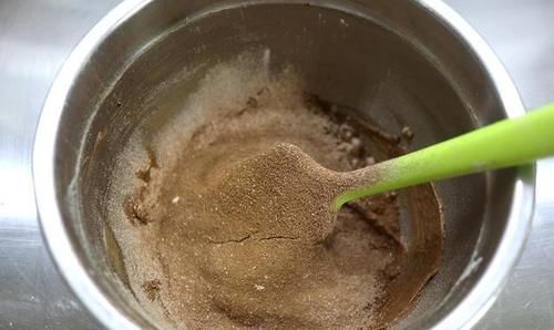 橙皮|夏天想吃蛋糕别愁，2个鸡蛋做12个小蛋糕，15分钟出炉，省心快手