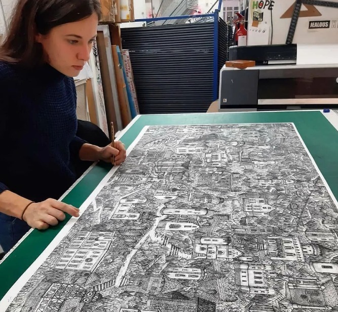 olivia@全球最“抠”美女画家,用一支2元针管笔惊艳世界