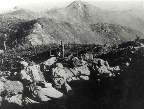 打退|他打退400美军,退伍后隐姓埋名生活33年,因何事欠2400元巨款?