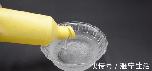 一滴水|不管玻璃有多脏,试试这个小技巧,不用一滴水,干净透亮还不留灰