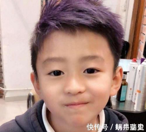 颜值|从小“趴着睡”和“仰着睡”的孩子,长大后颜值有多大区别?