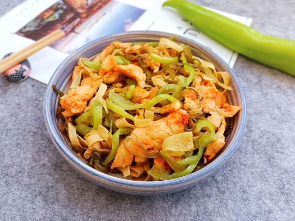 尖辣椒|鸡肉炒杂菜