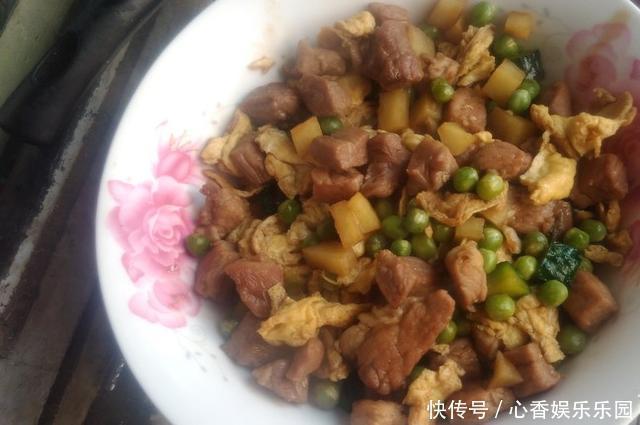  炒牛肉时，大厨都不用“淀粉”，只要加上它，牛肉嫩滑还不老