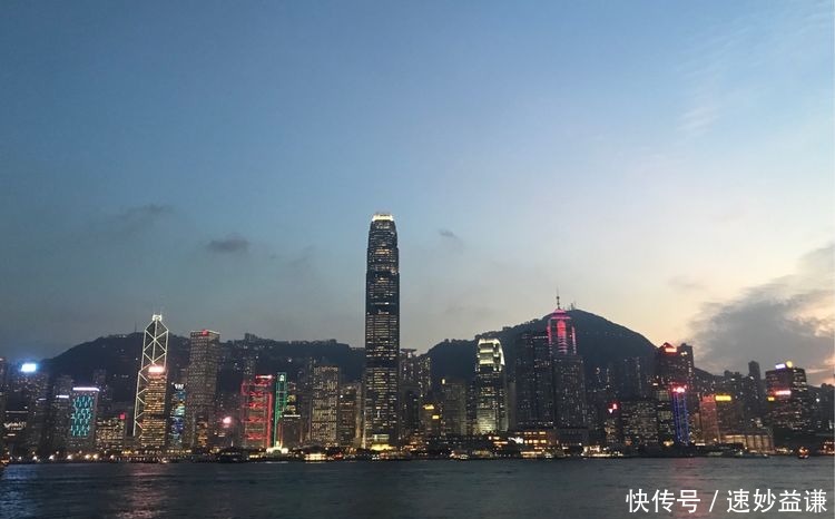 香港最大的商场,商场占地200万平方尺,