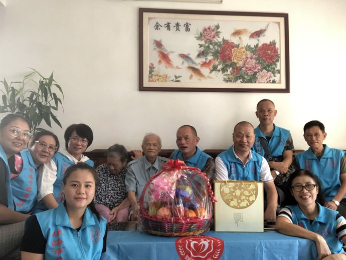 义工服务队|这一抹蓝，遍布珠海大街小巷...