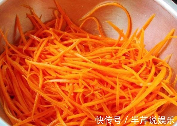 维生素这饼，早起5分钟做一份，补肝明目，还能补钙，孩子早餐吃最合适