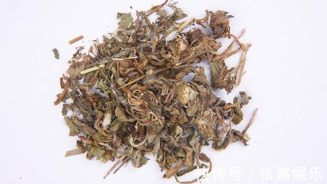 泡水|枸杞三斤可能抵不过此物一钱,泡水喝点,降火补脾,肝慢慢变好