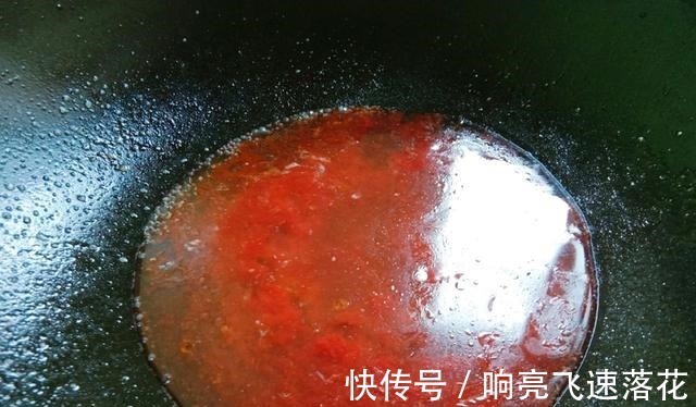 经典开胃菜糖醋里脊,酥脆爽口,酸甜适中,制作精髓都在这里喽!