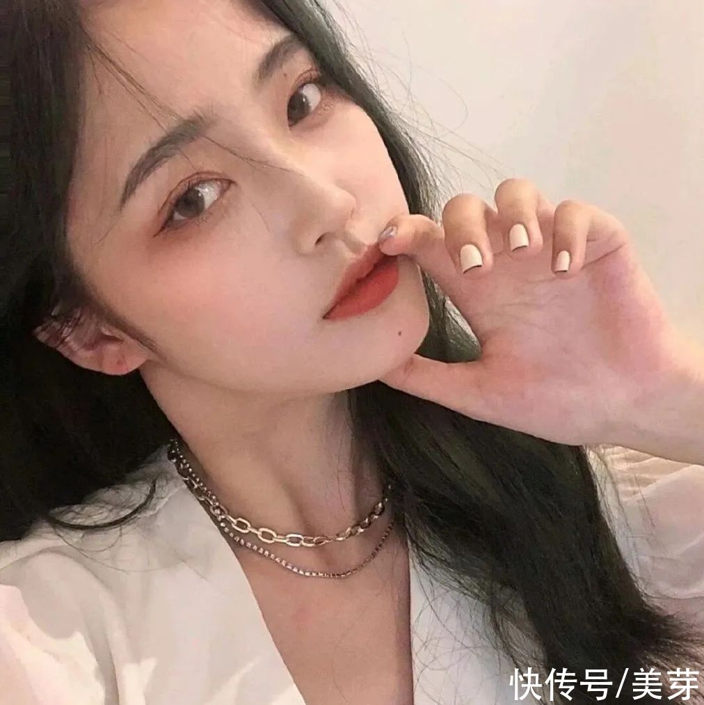 今年的七月是夏日迟迟 树影流动|今日头像 | 树影