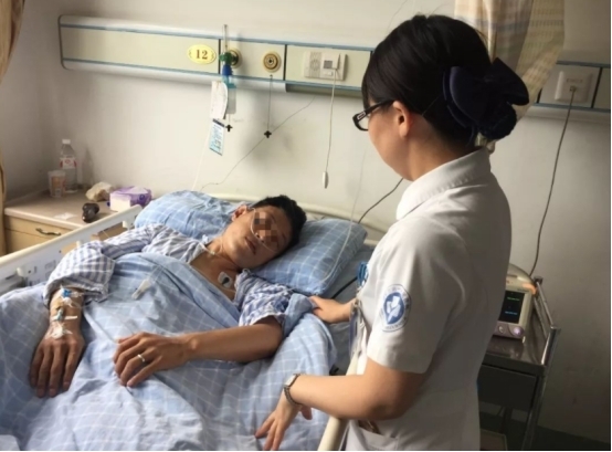 理发店|29岁男子脑溢血离世，医生2种粗粮吃错，血管或堵到严丝合缝