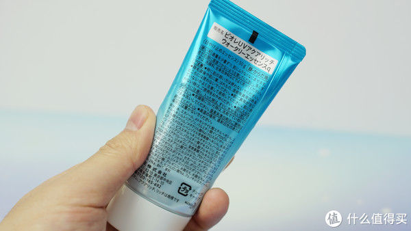 防晒王者选哪款？10款防晒霜横评实测，寻找母亲节最佳礼物！