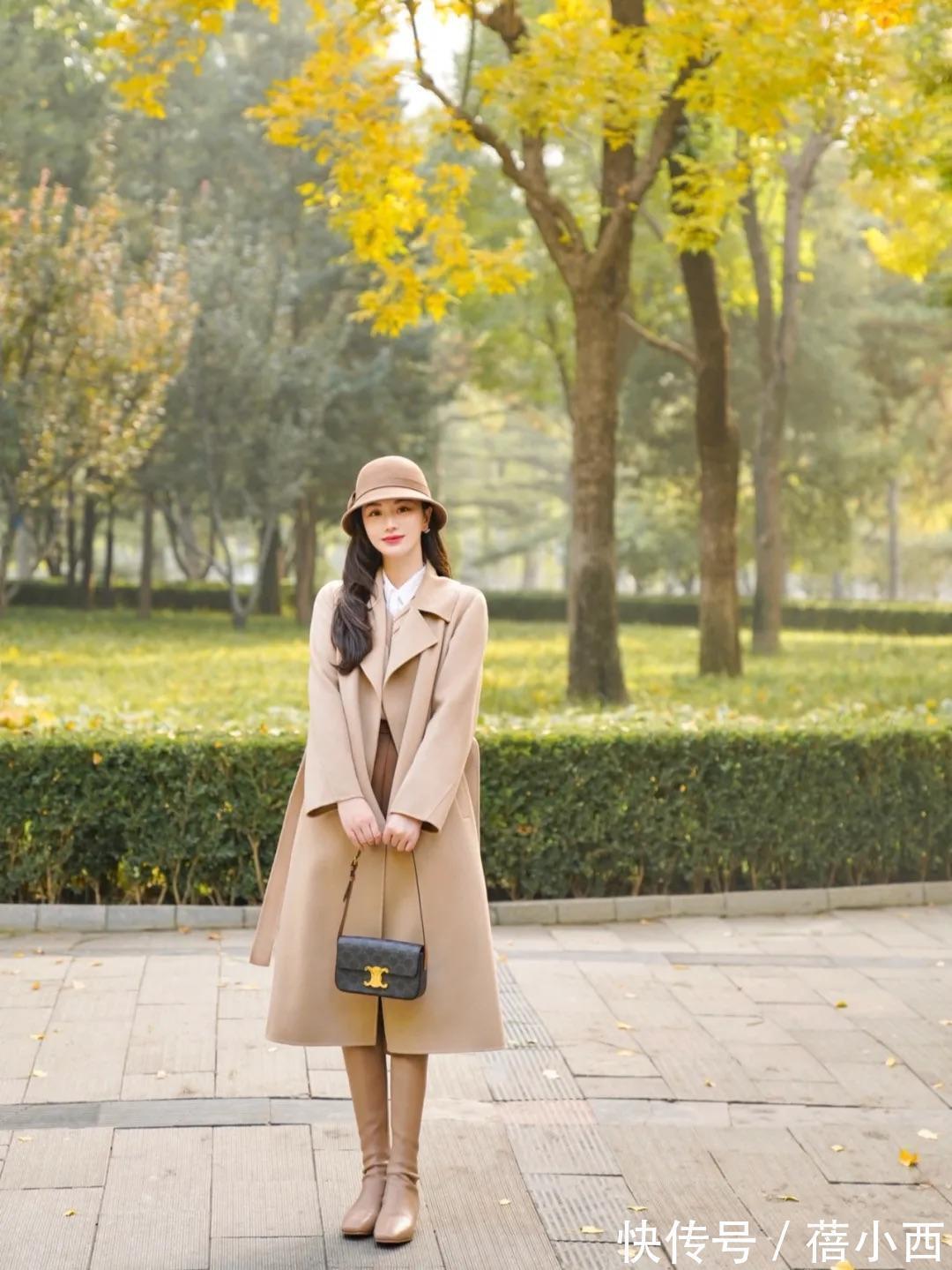 博主|穿大衣,不一定要配小黑裤才好看,搭配“半身裙”更时髦上档次
