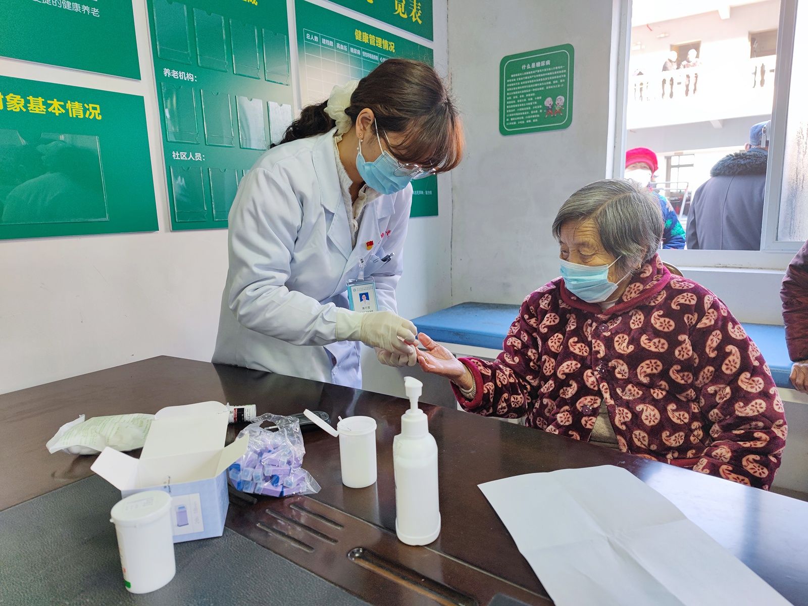 疫情|呵护老人健康！象山这家医院送药上门