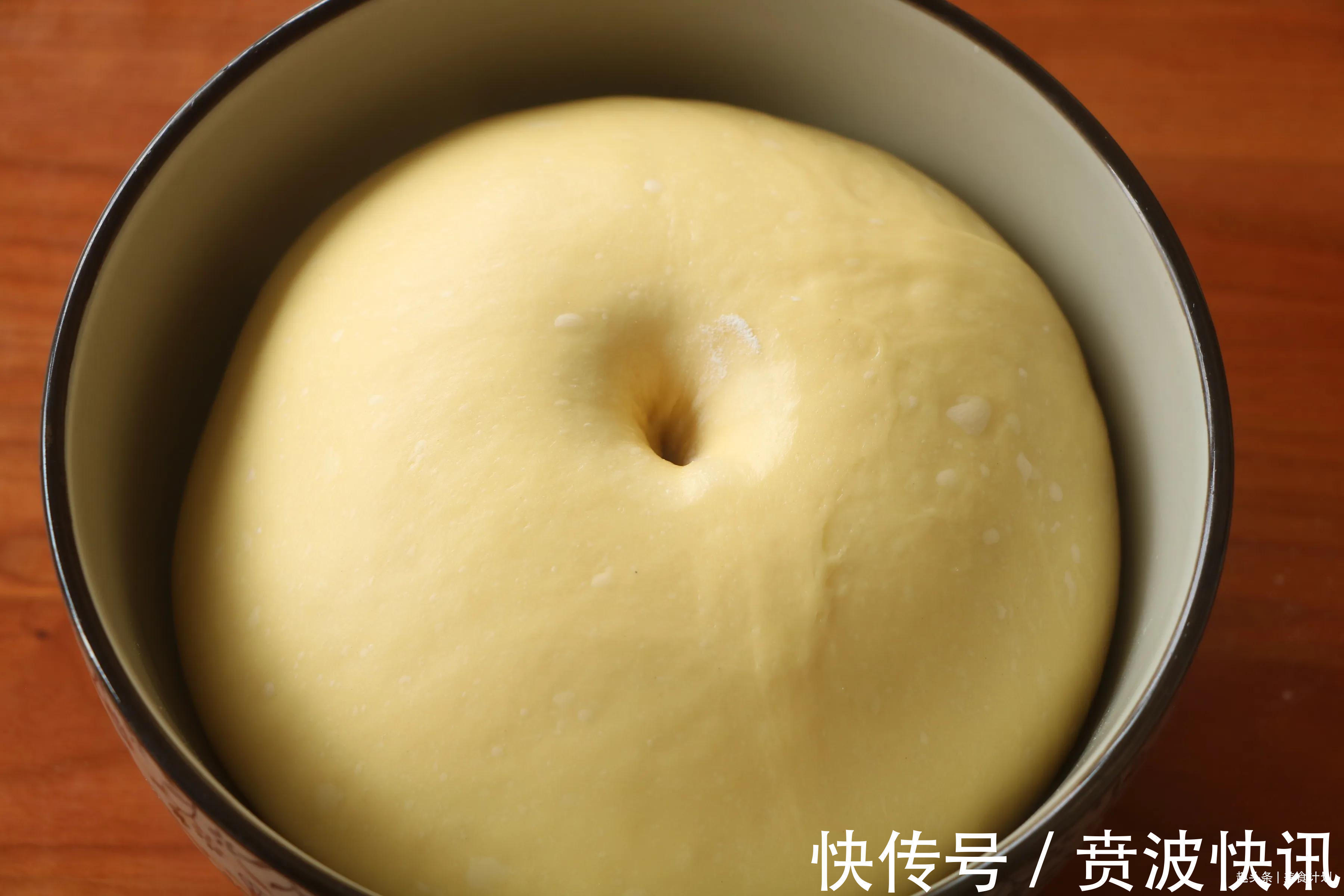 孩子|让你完全没有抵抗力的早餐，孩子一口气吃2个，又香又软百吃不腻