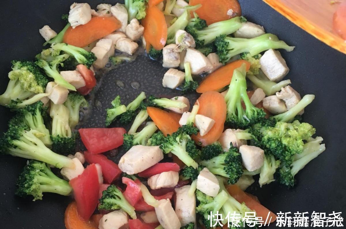 西红柿|减脂期必备菜目,营养均衡美味鲜香,轻松减肥没负担