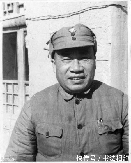 榜书!朱德元帅的榜书“群峰壁立千嶂叠翠”真惊艳,颜骨柳筋,雄健有力